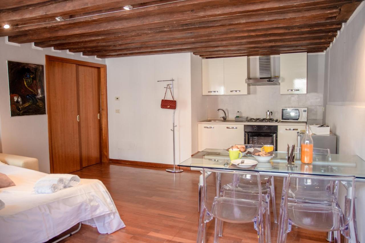 Appartamenti Superior In Via Garibaldi By Bricola Apartments Venetië Buitenkant foto